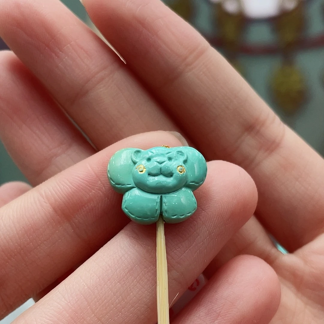 绿松石颈饰未镶嵌