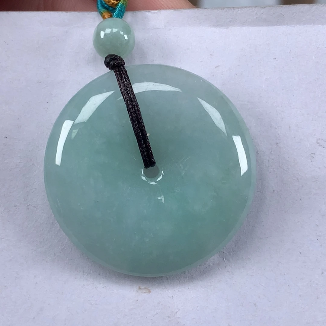 翡翠未镶嵌颈饰平安扣