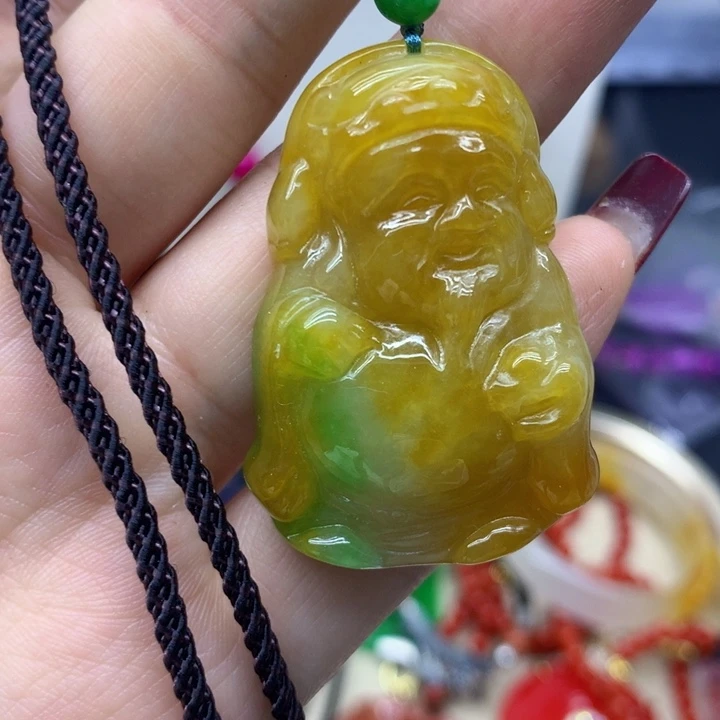 翡翠颈饰未镶嵌吊坠