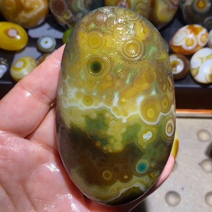 玛瑙/玉髓未镶嵌珠宝半成品