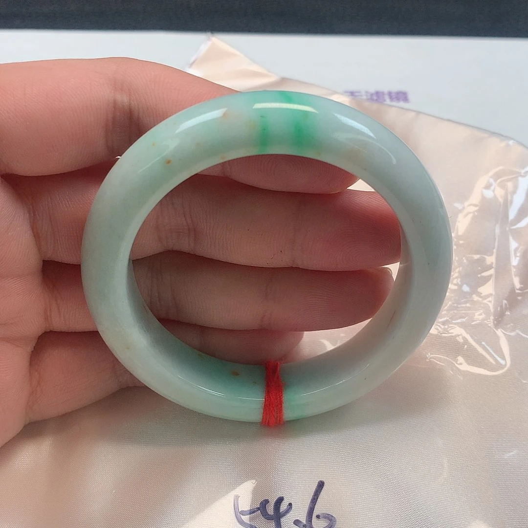 翡翠手镯未镶嵌272号