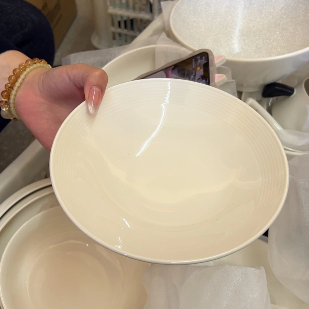 新骨瓷123瑕疵慎拍暖白暗线条 边7.5寸矮口菜碗