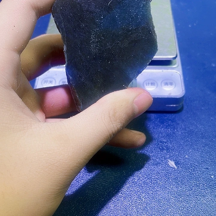 未镶嵌和田玉（糖玉）珠宝半成品