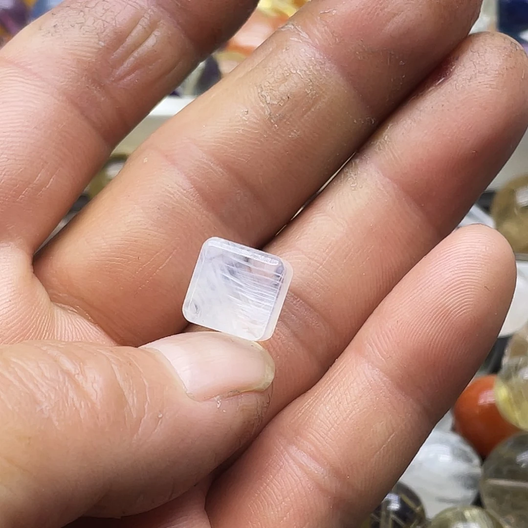 查罗石珠子合金白***。