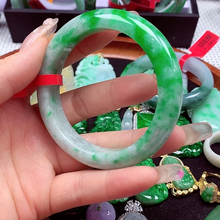 翡翠未镶嵌手镯翡翠