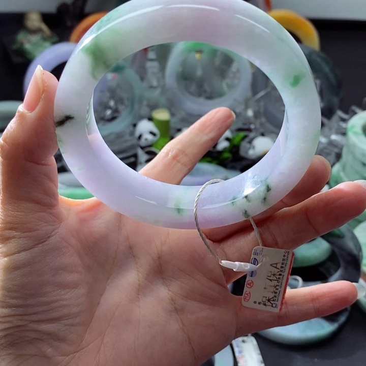 未镶嵌天然翡翠A货定制翡翠T****?