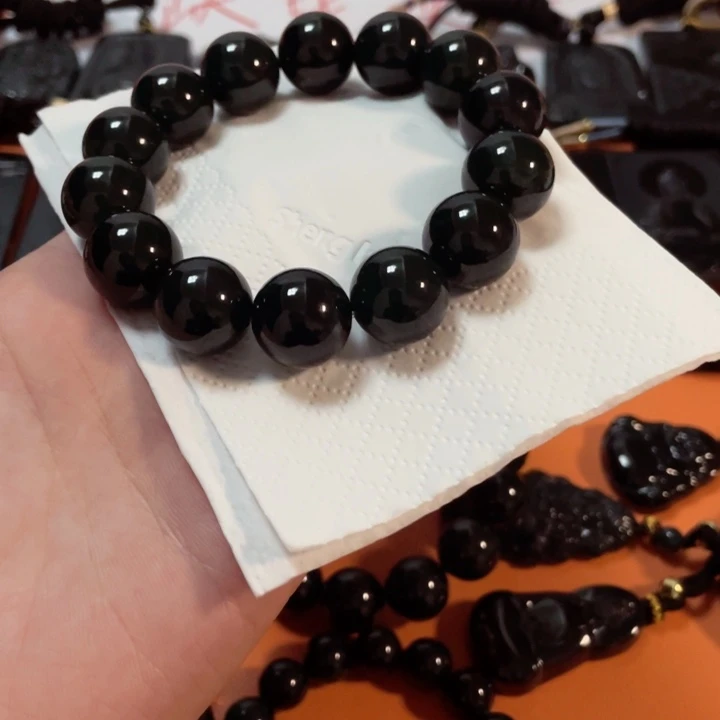 翡翠颈饰未镶嵌1****5翡翠吊坠