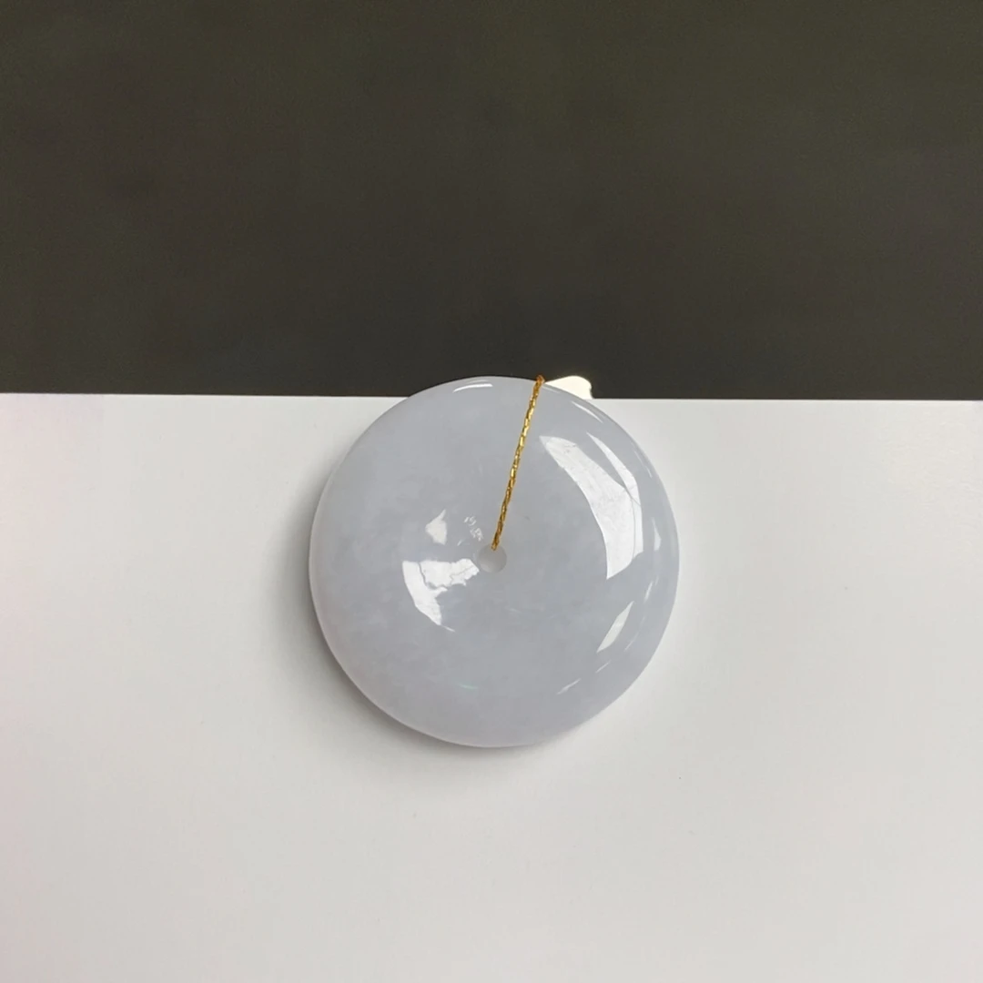 翡翠未镶嵌颈饰平安扣