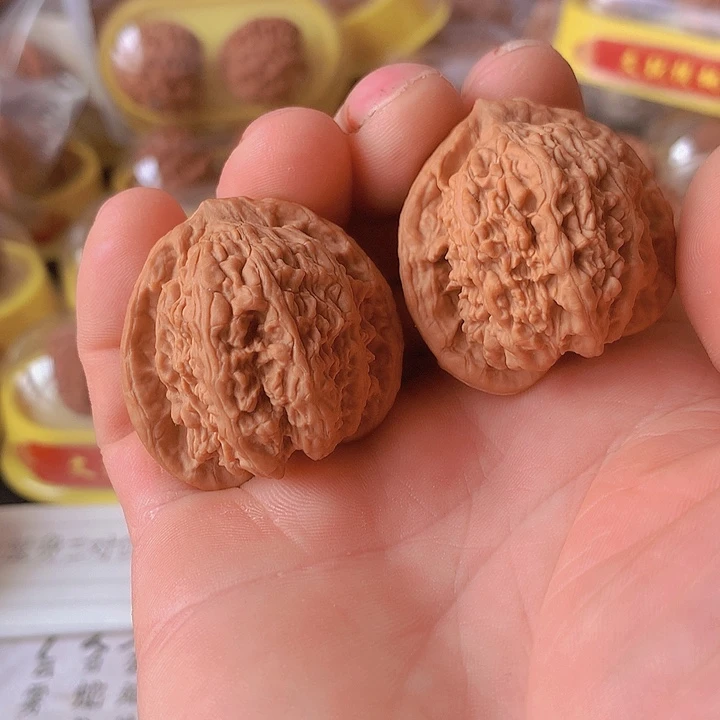 文玩核桃吊坠蚂蚁沟38