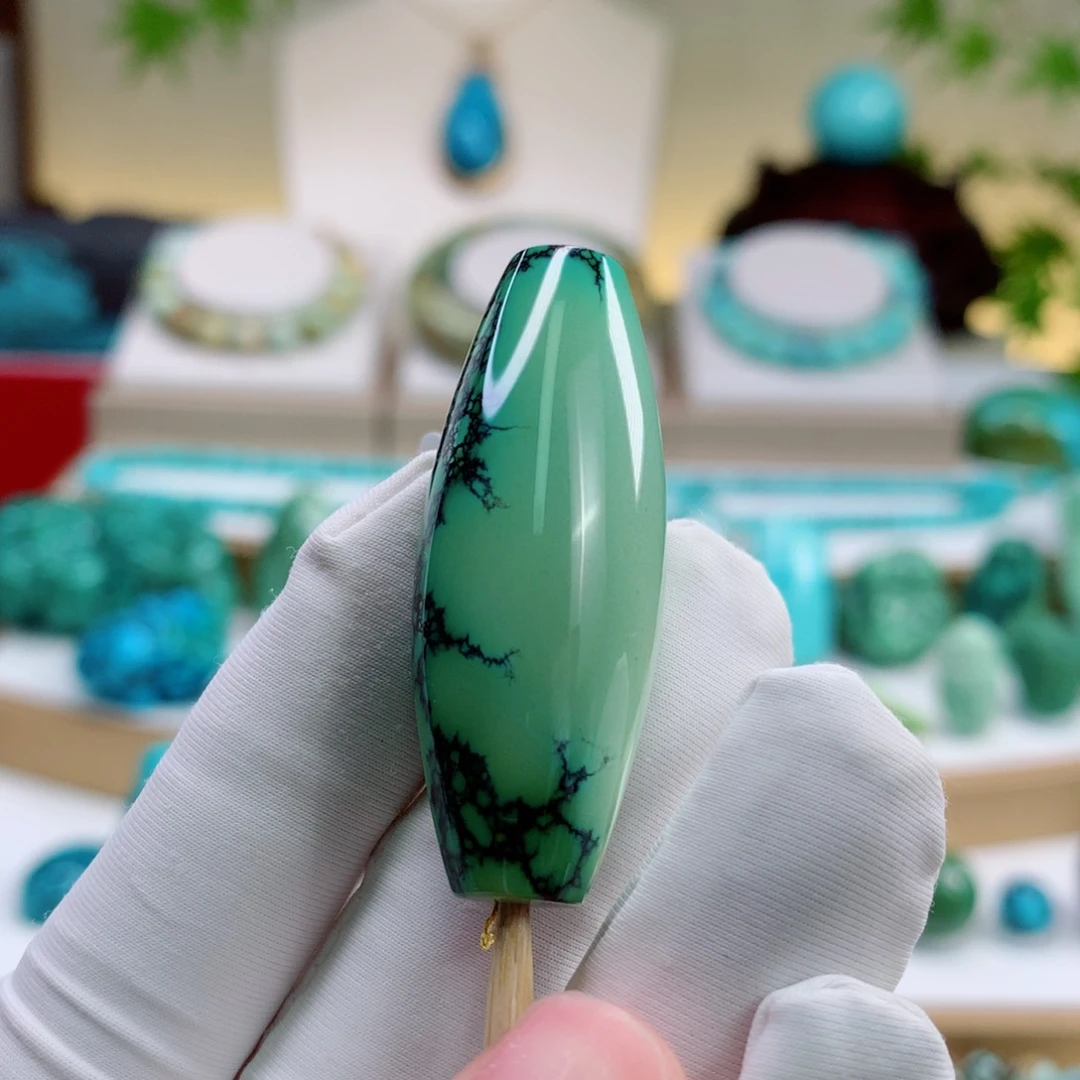 未镶嵌绿松石珠宝奇石