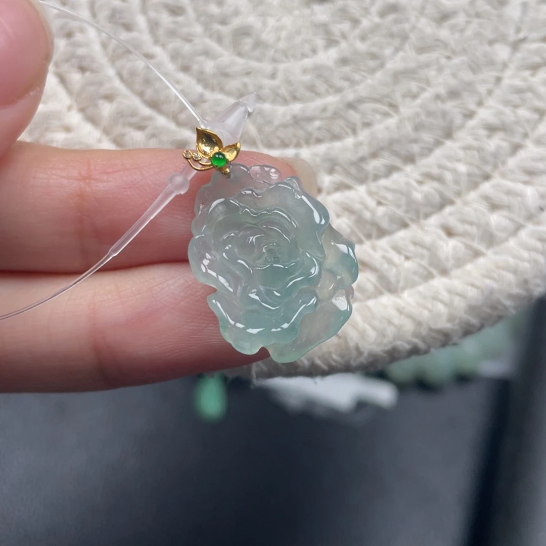 翡翠18K金镶嵌颈饰天然A 货缅甸翡翠