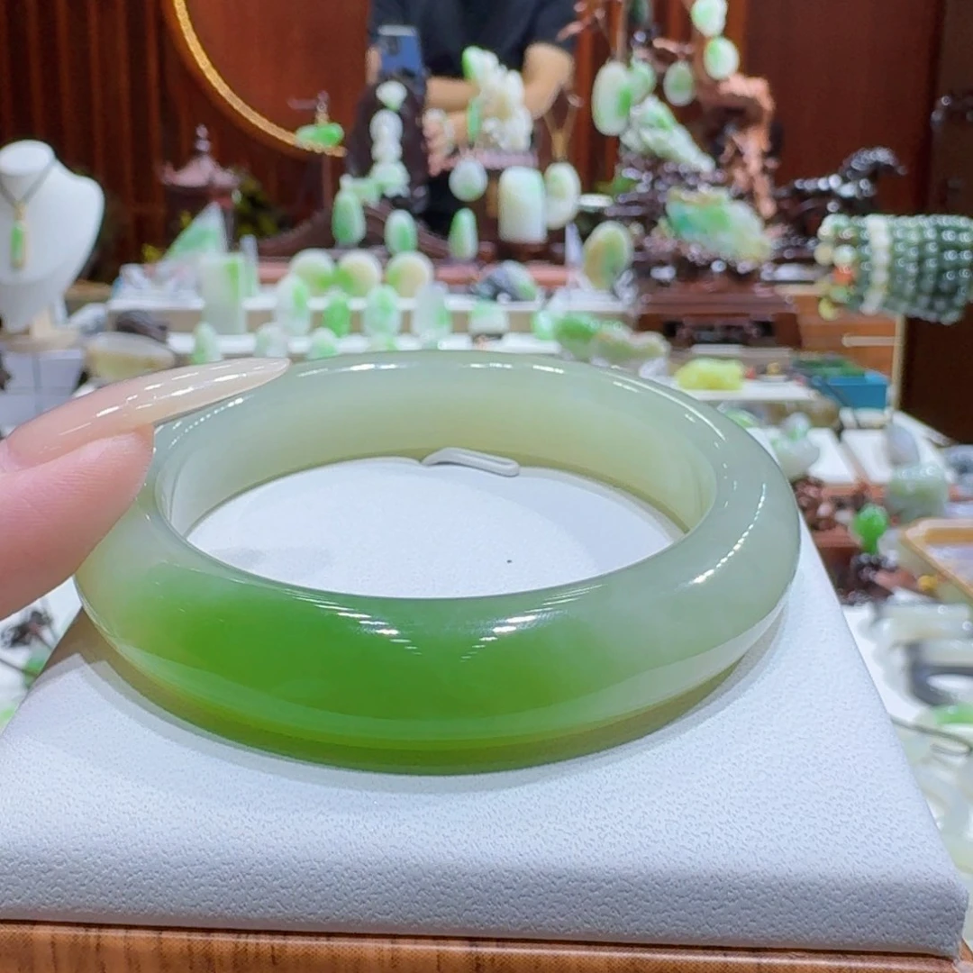 和田玉（翠青玉）手镯未镶嵌翠青5556