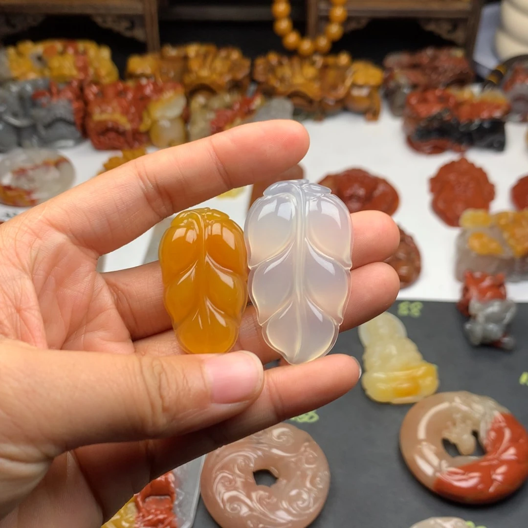 石英质玉（黄龙玉）挂件未镶嵌林**鹿