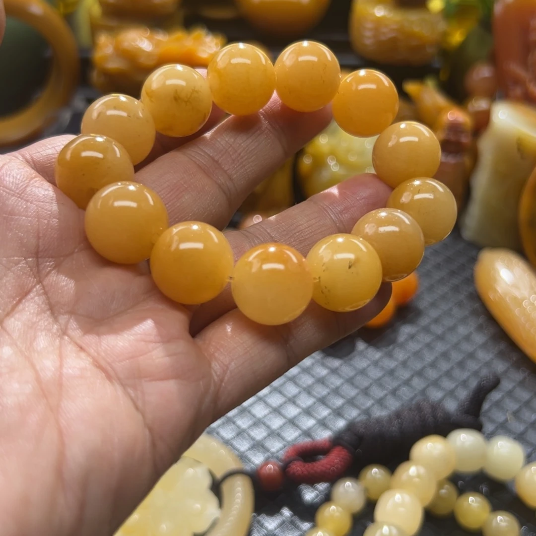 石英质玉未镶嵌颈饰