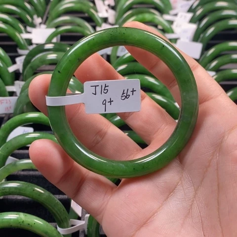 和田玉（碧玉）手镯未镶嵌