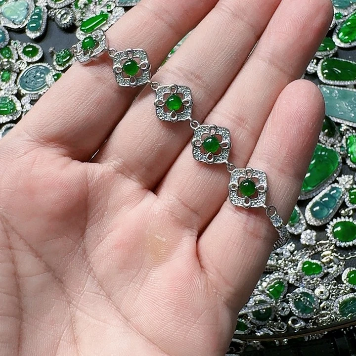 翡翠颈饰未镶嵌天然A货翡翠放漏