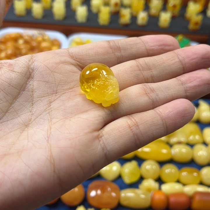 琥珀未镶嵌裸石卡23精工貔貅