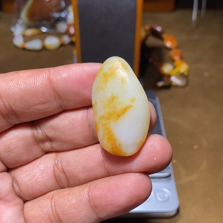 H***C和田玉（白玉）未镶嵌颈饰