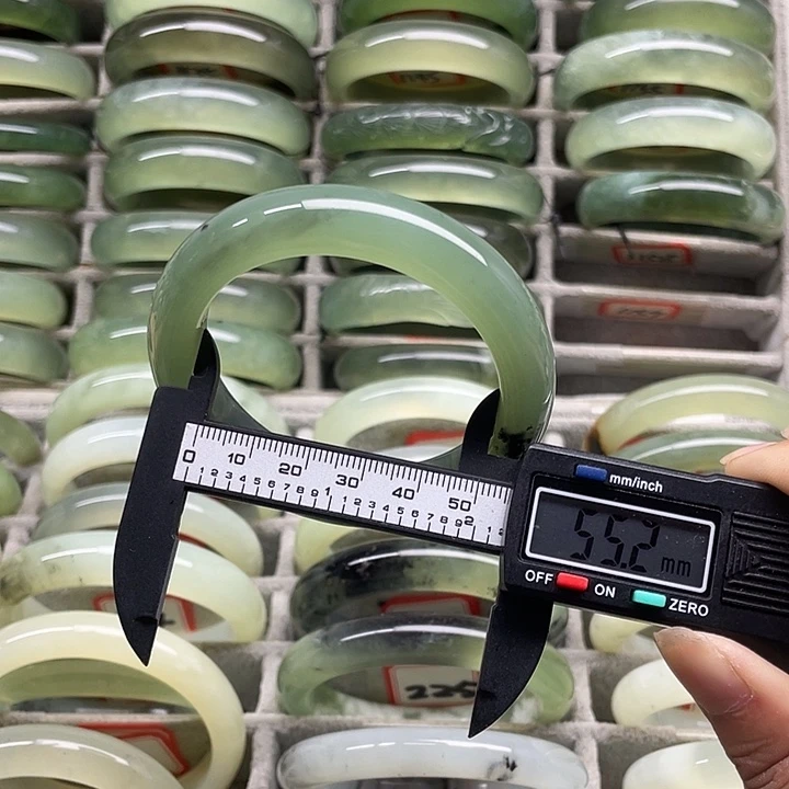 未镶嵌蛇纹石玉手镯220