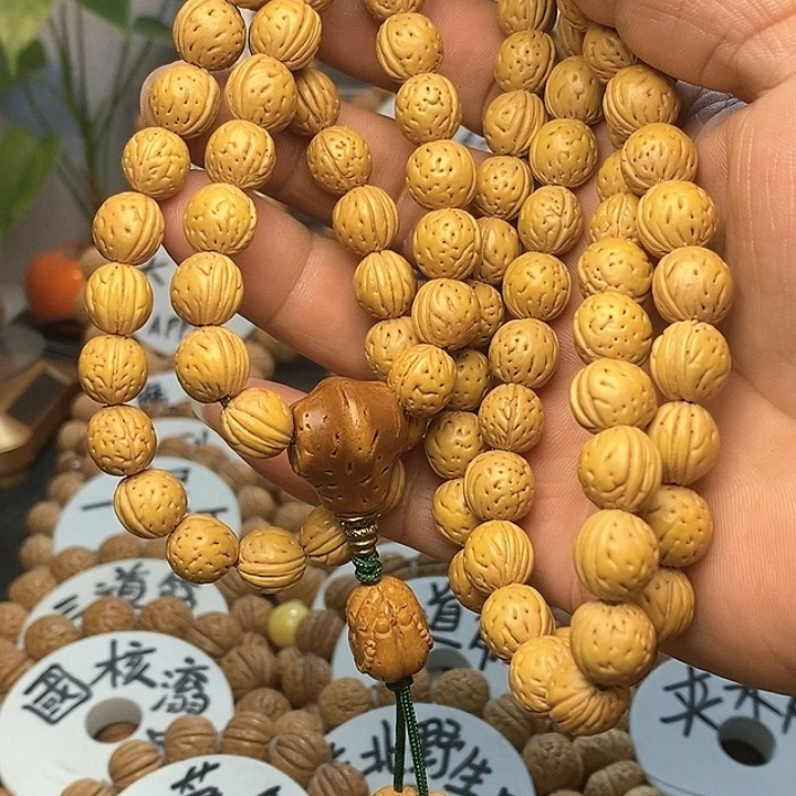 【闪购商品】倒***意脖挂桃核手串桃核手串