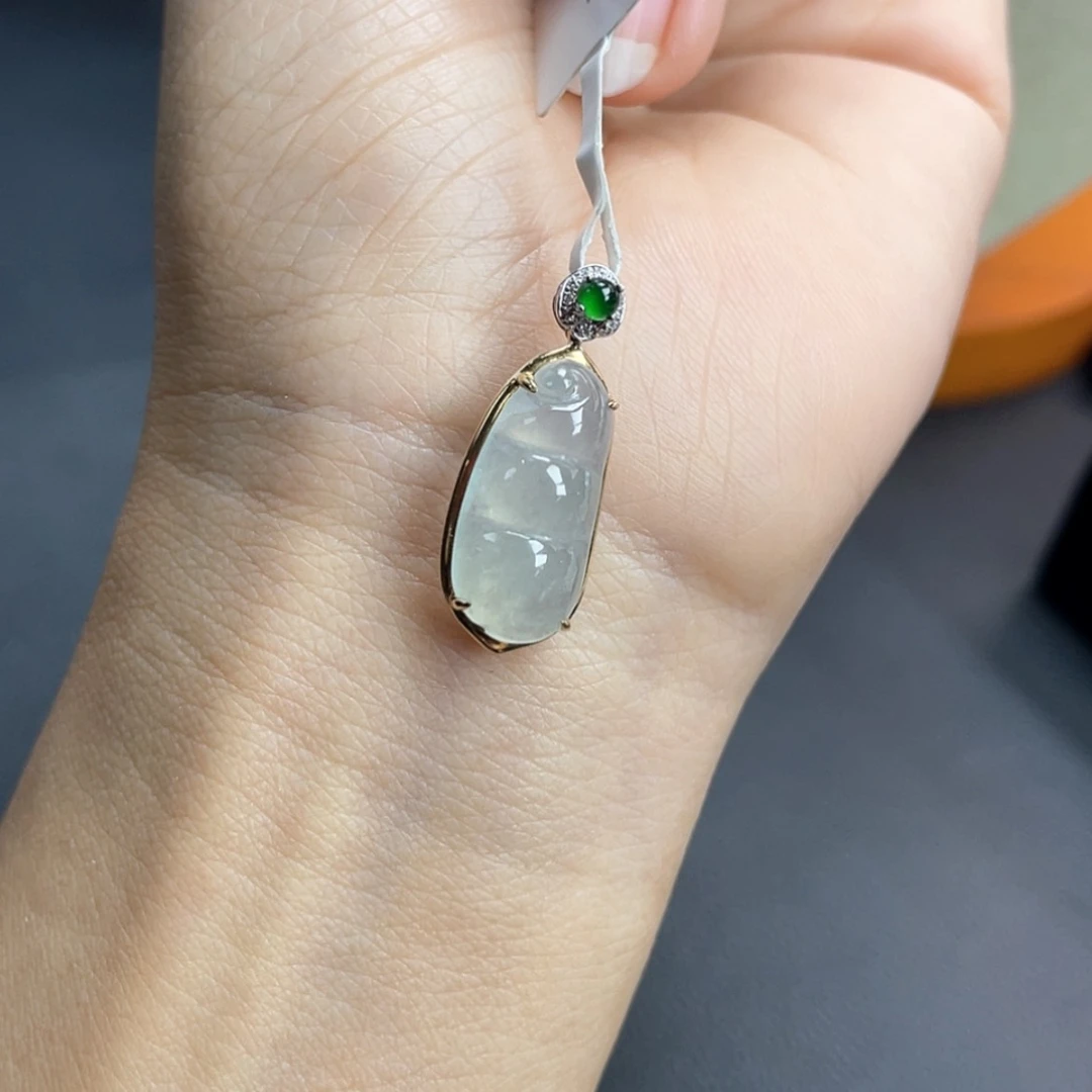 【闪购商品】翡翠颈饰18K金镶嵌13号白冰