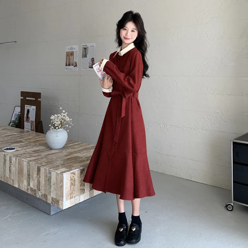 红色高级感财阀千金连衣裙女2025秋季新款流行气质收腰漂亮A字裙