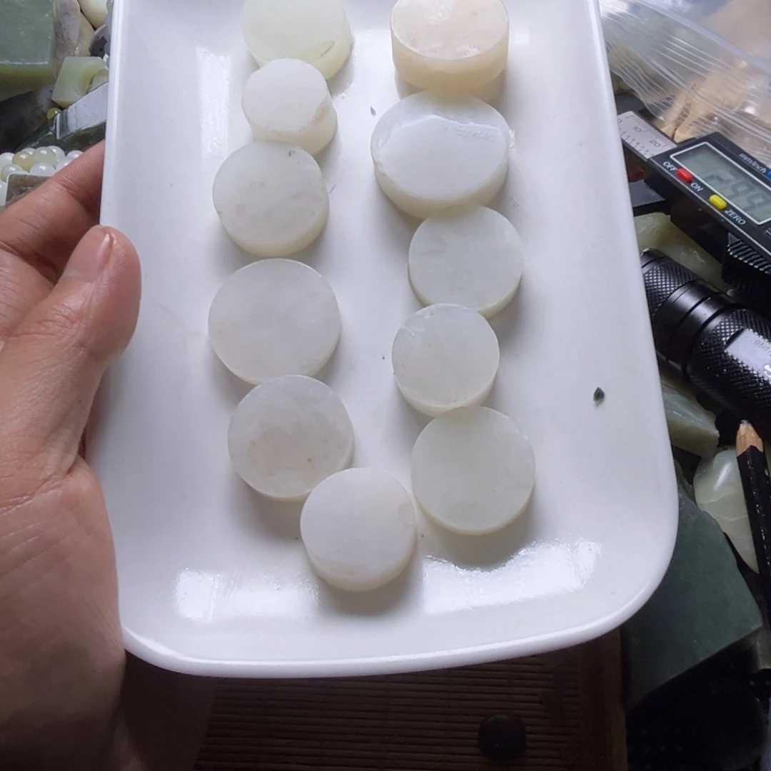 和田玉（糖玉）未镶嵌挂件