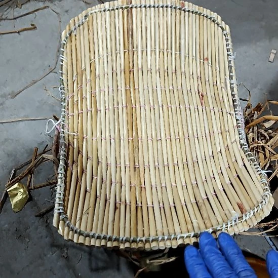 绿泥盘子碗茶壶啥都有