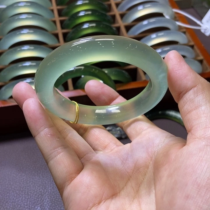 未镶嵌蛇纹石玉手镯56
