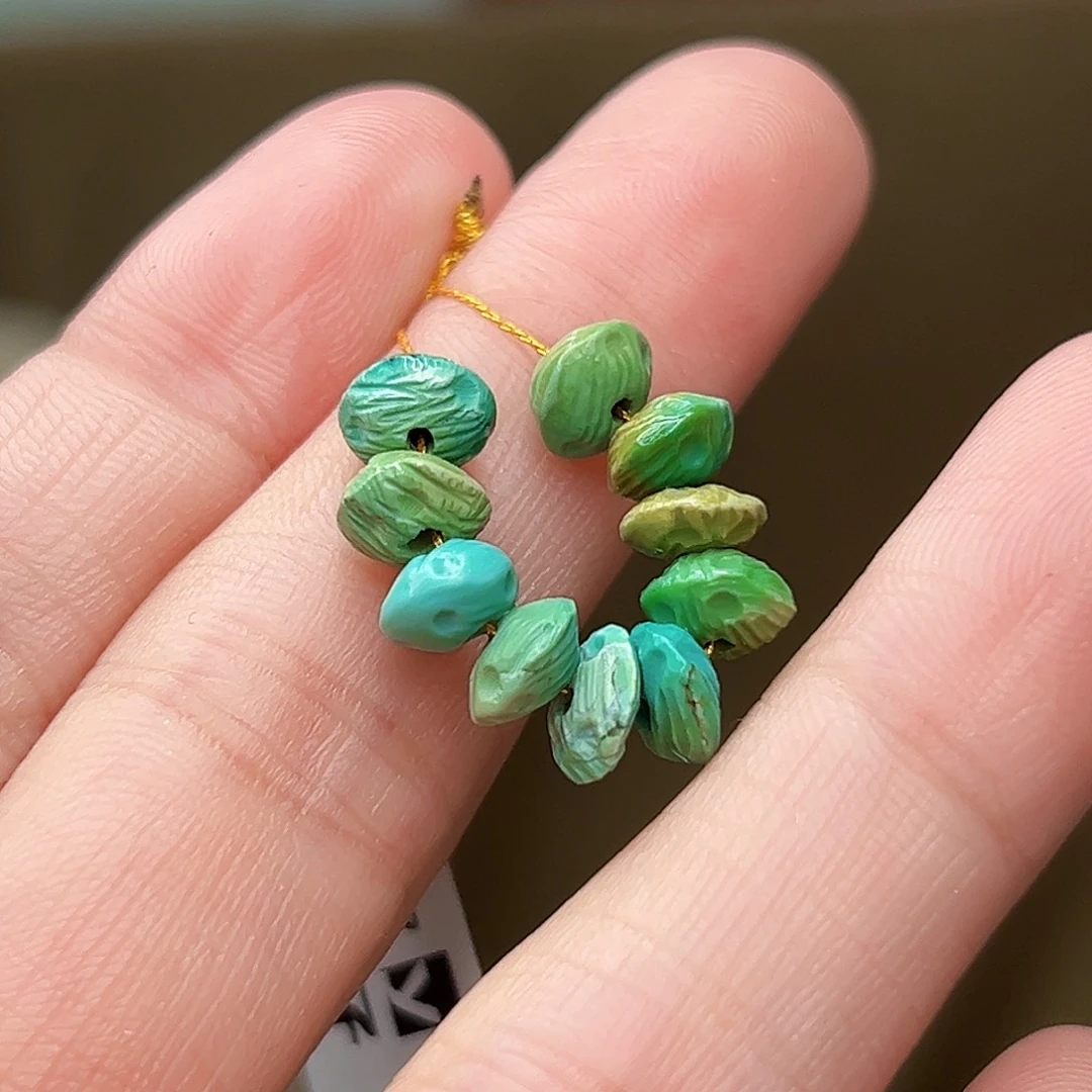 绿松石未镶嵌珠宝奇石