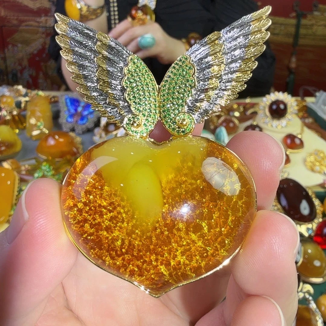 蜜蜡银S925镶嵌吊坠(赠链)