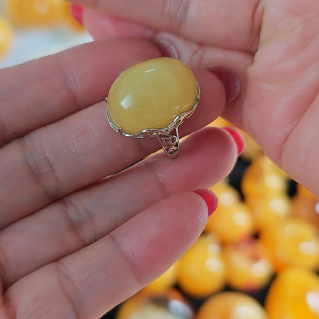 银S925镀金镶嵌蜜蜡戒指