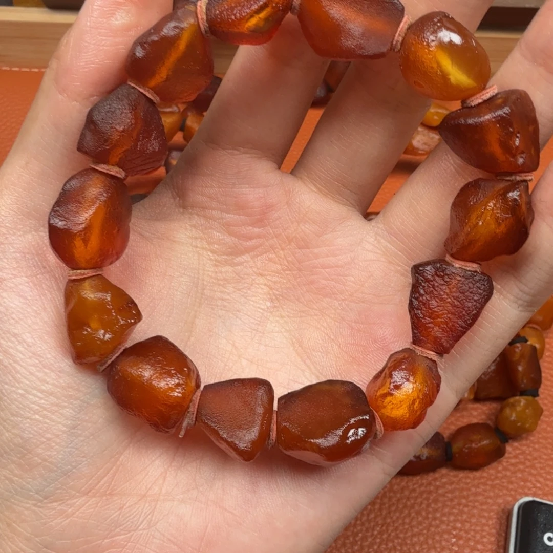 蜜蜡未镶嵌吊坠(赠链)