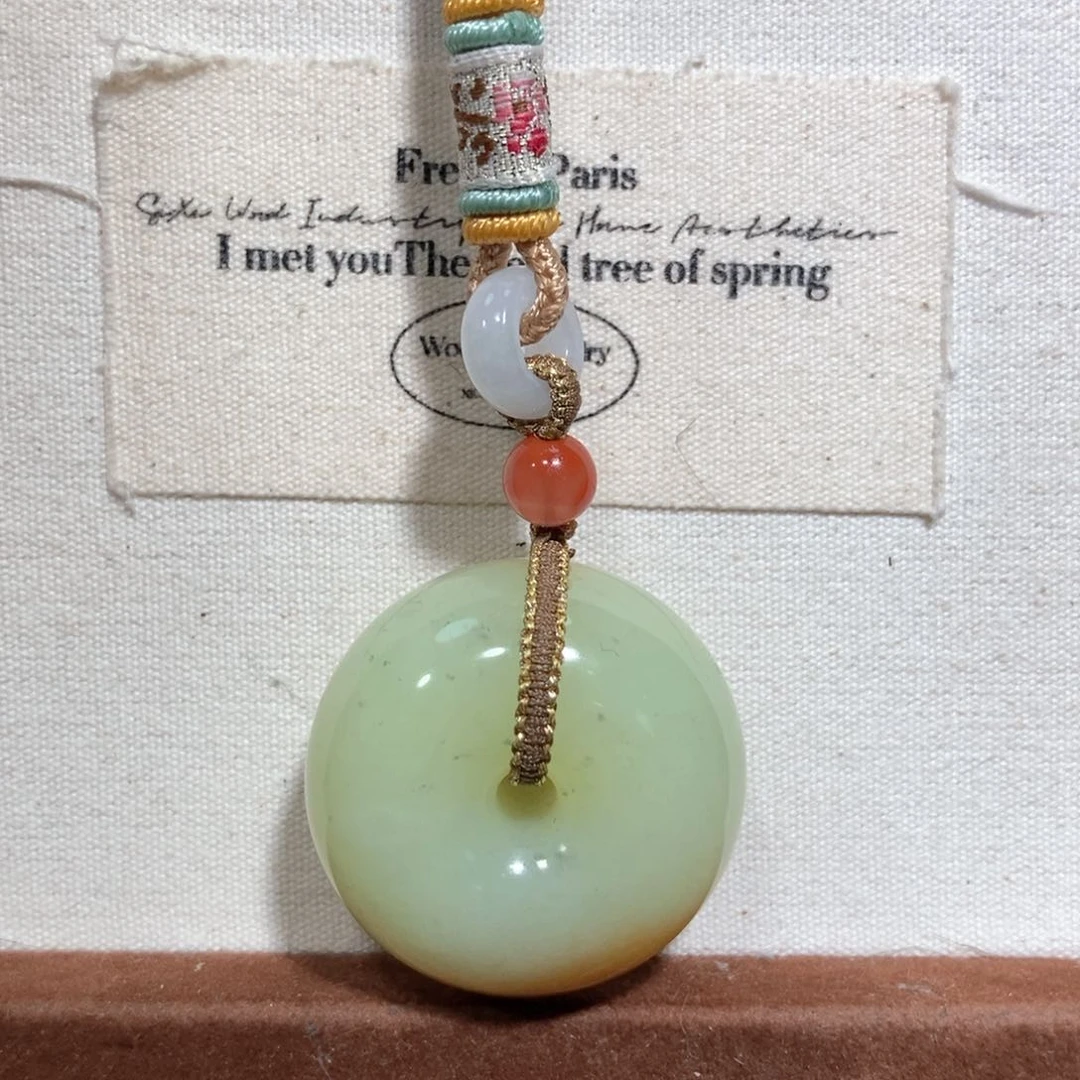 和田玉（糖玉）颈饰未镶嵌