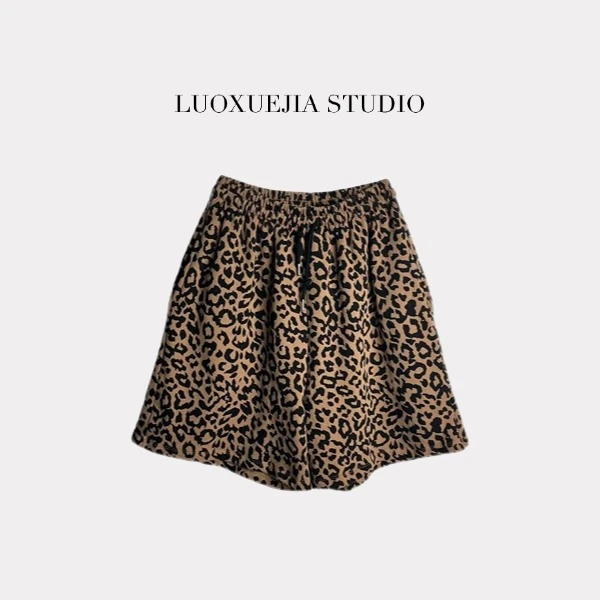 LXJ24470「美式时髦」复古减龄豹纹印花短裤
