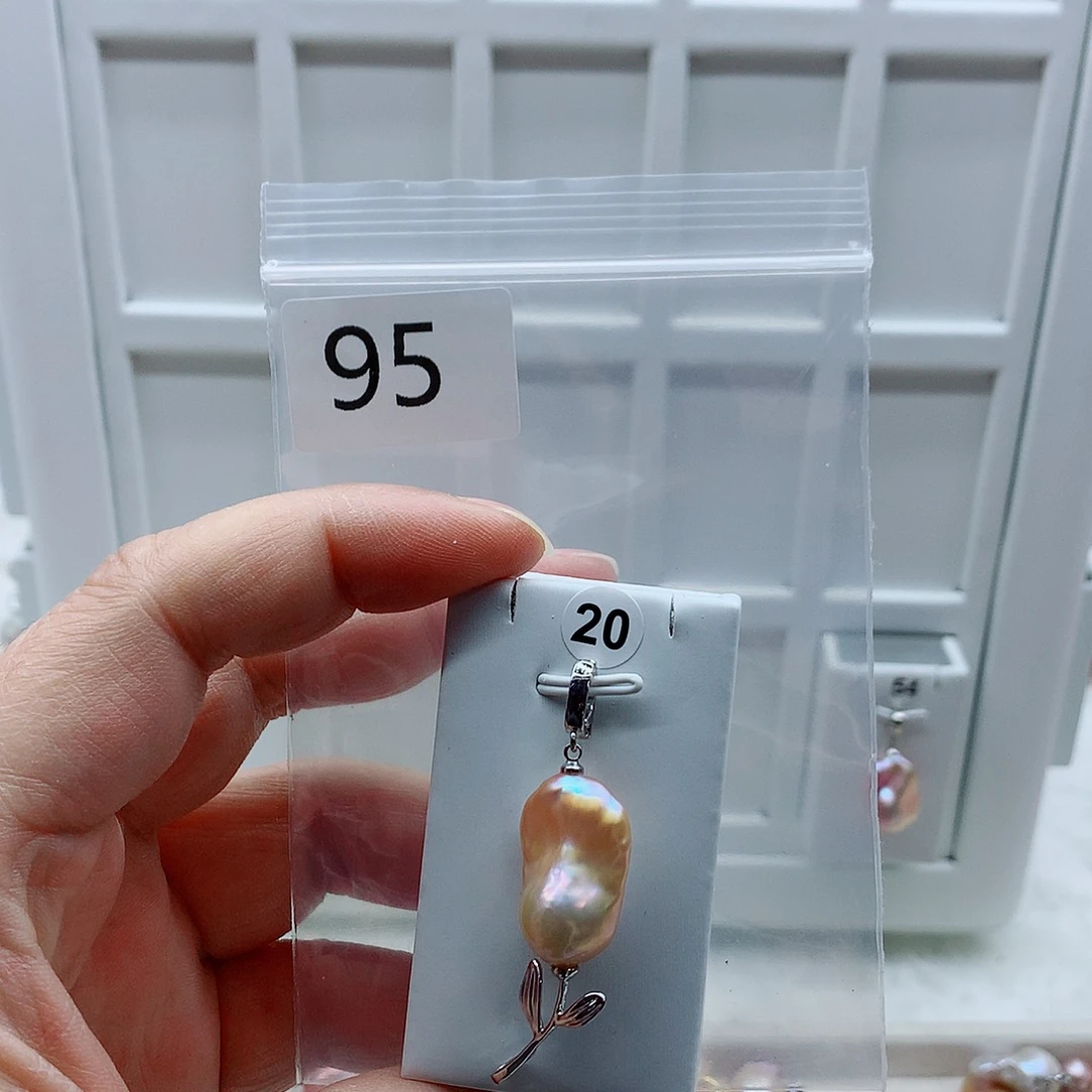 合金吊坠(不含链)淡水珍珠