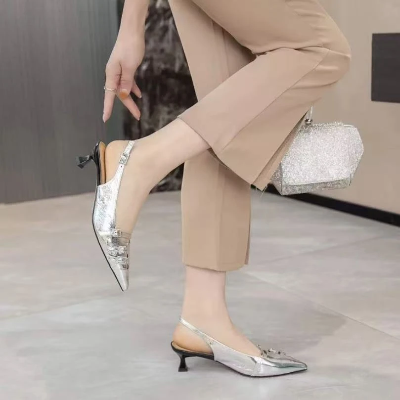 C3760 银色  夏季新款一字带气质女士包头四季凉鞋