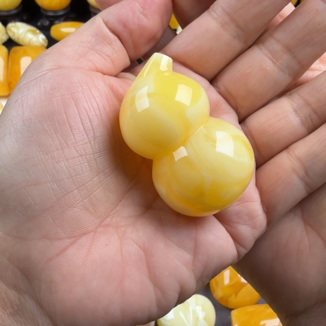 琥珀未镶嵌颈饰纯天然琥珀蜜蜡