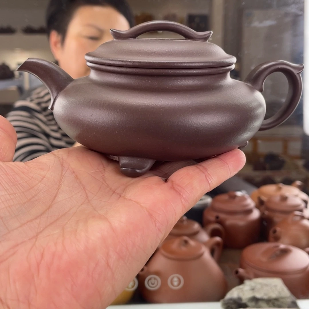 紫砂茶壶大水潭天青三足如意260cc