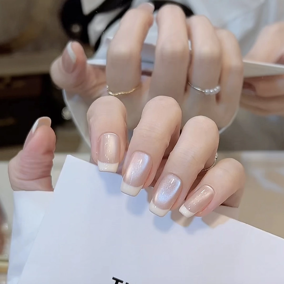 TugeNail “月牙湾” 春夏猫眼法式白开水简约高级感美甲四月专属