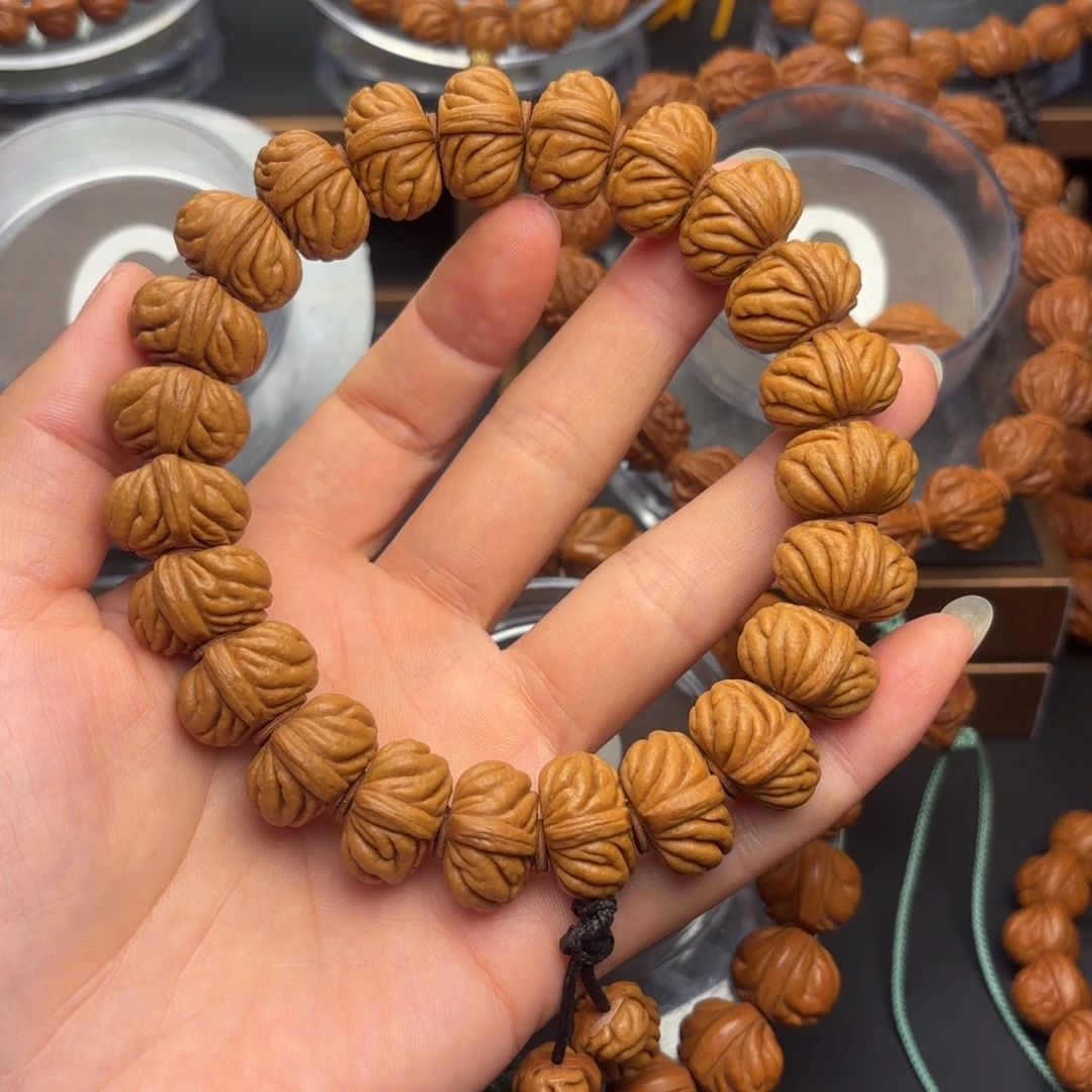 猛***腿桃核吊坠矮桩祥云18尺寸