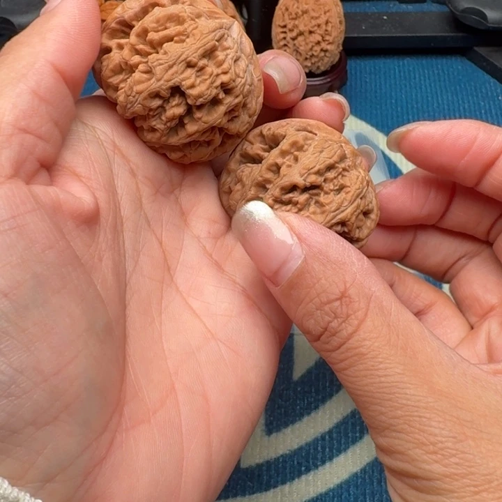 桃核吊坠文玩核桃粗筋