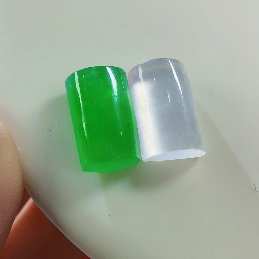 翡翠未镶嵌颈饰二选一不同价