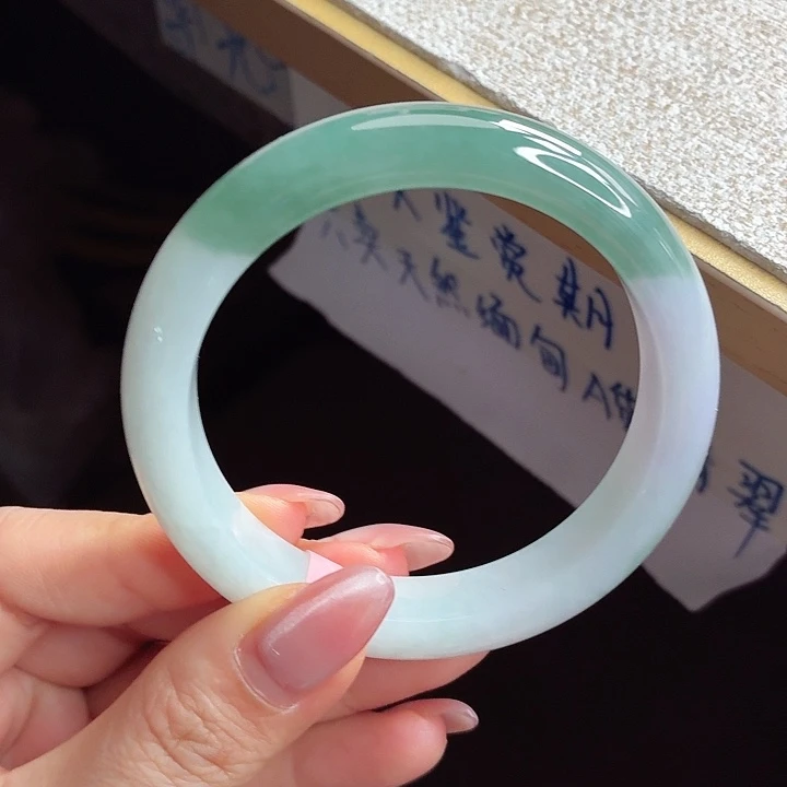 翡翠未镶嵌手镯手镯