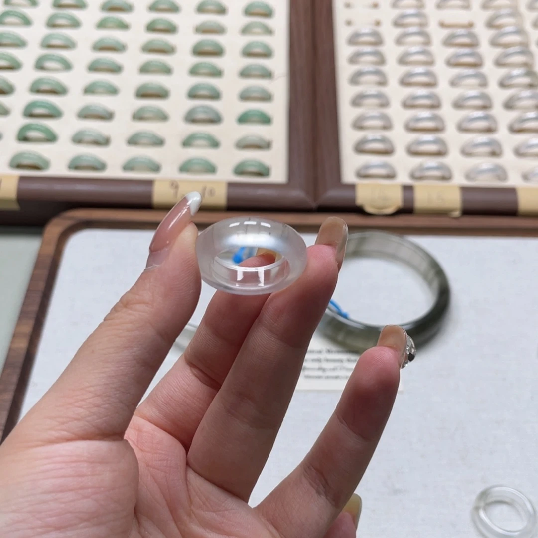 石英质玉合金戒指戒指18