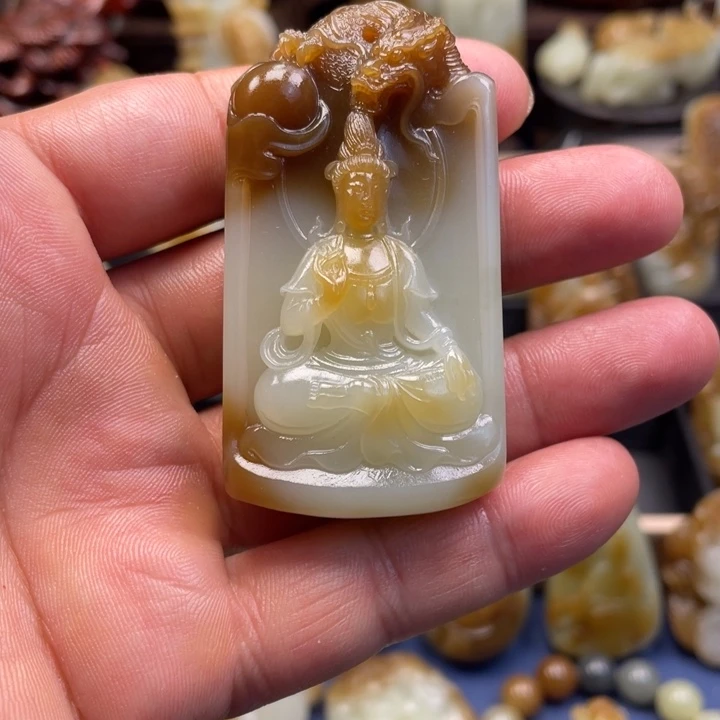 颈饰未镶嵌和田玉