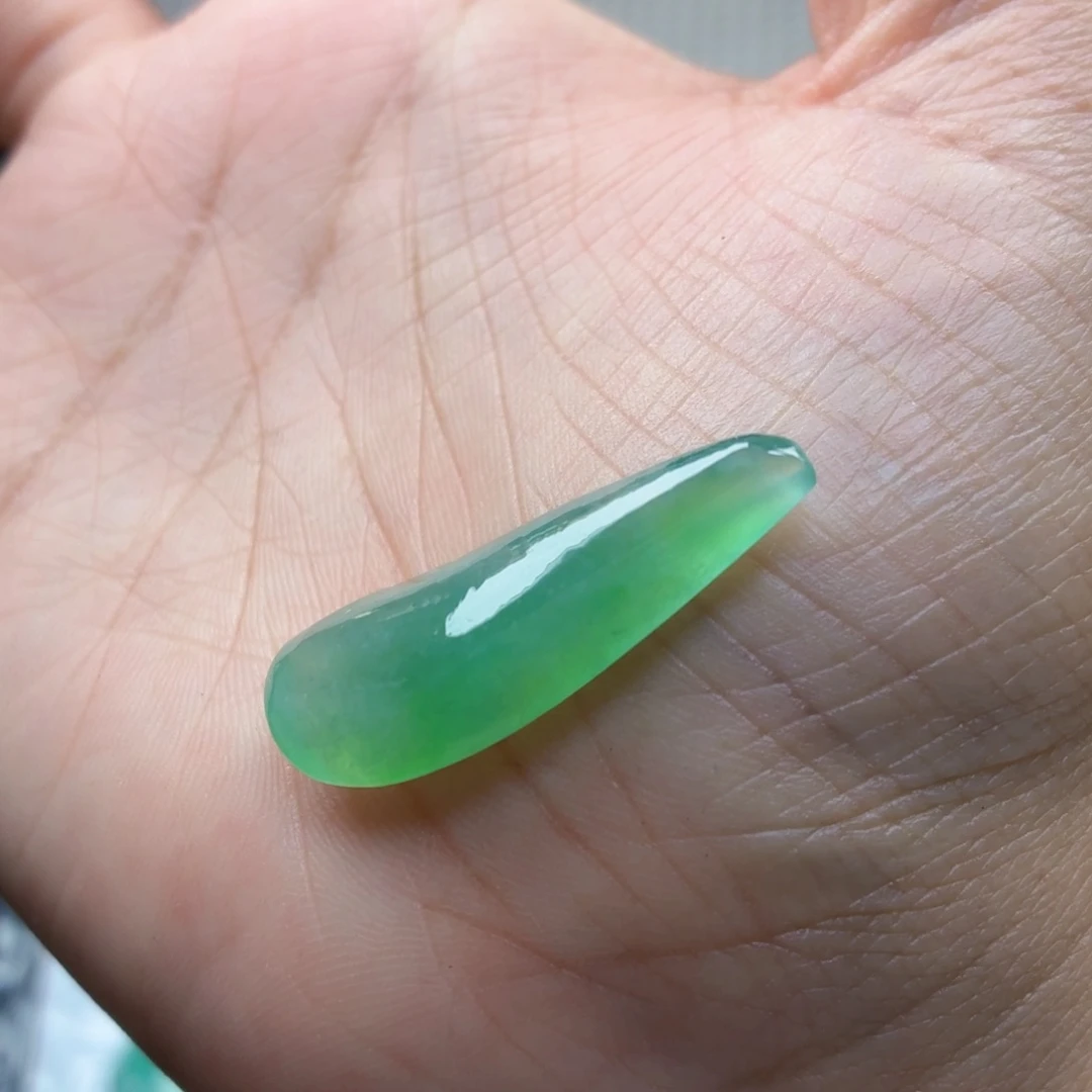 定制翡翠未镶嵌翡翠首饰