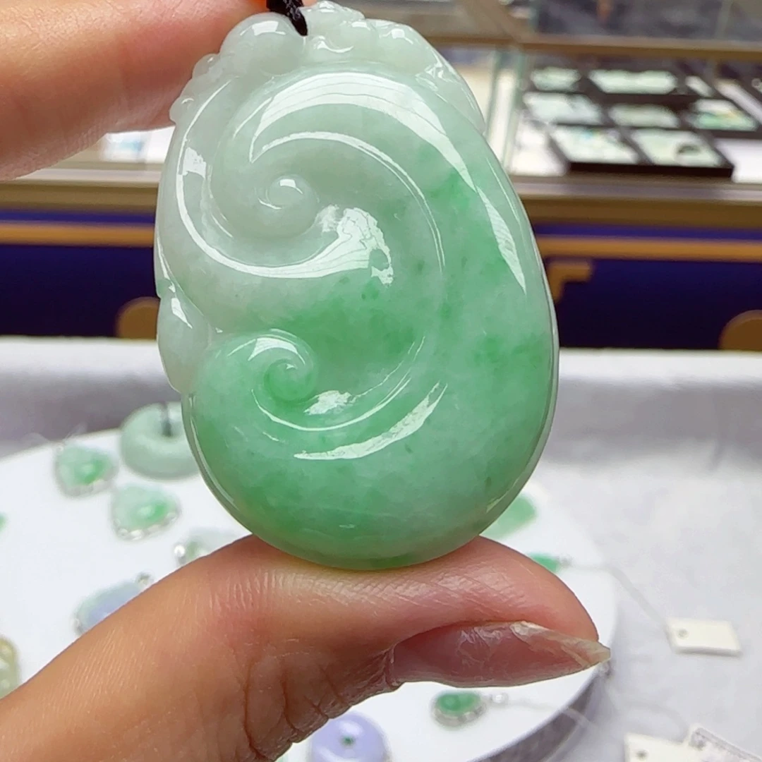 颈饰未镶嵌翡翠 如意