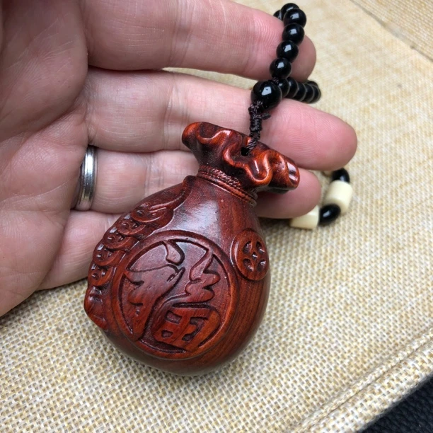 钱袋手把件紫檀 090（无礼盒）