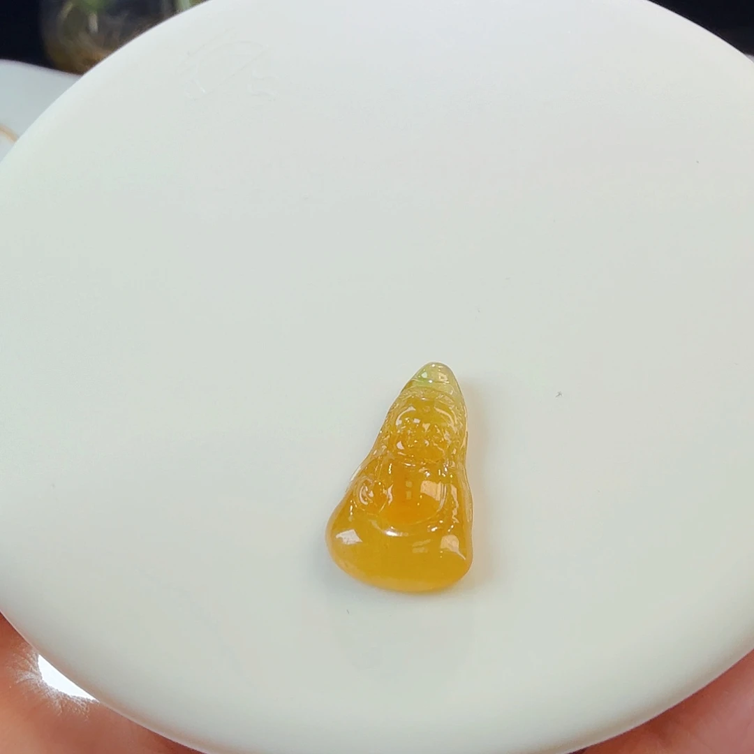 翡翠裸石冰黄翡宝宝佛